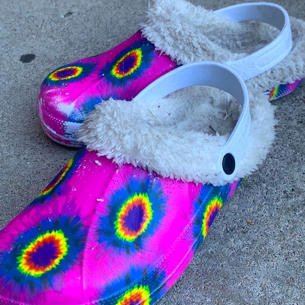 These are unisex shoes boys and girls can wear them they are rainbow tie-dye